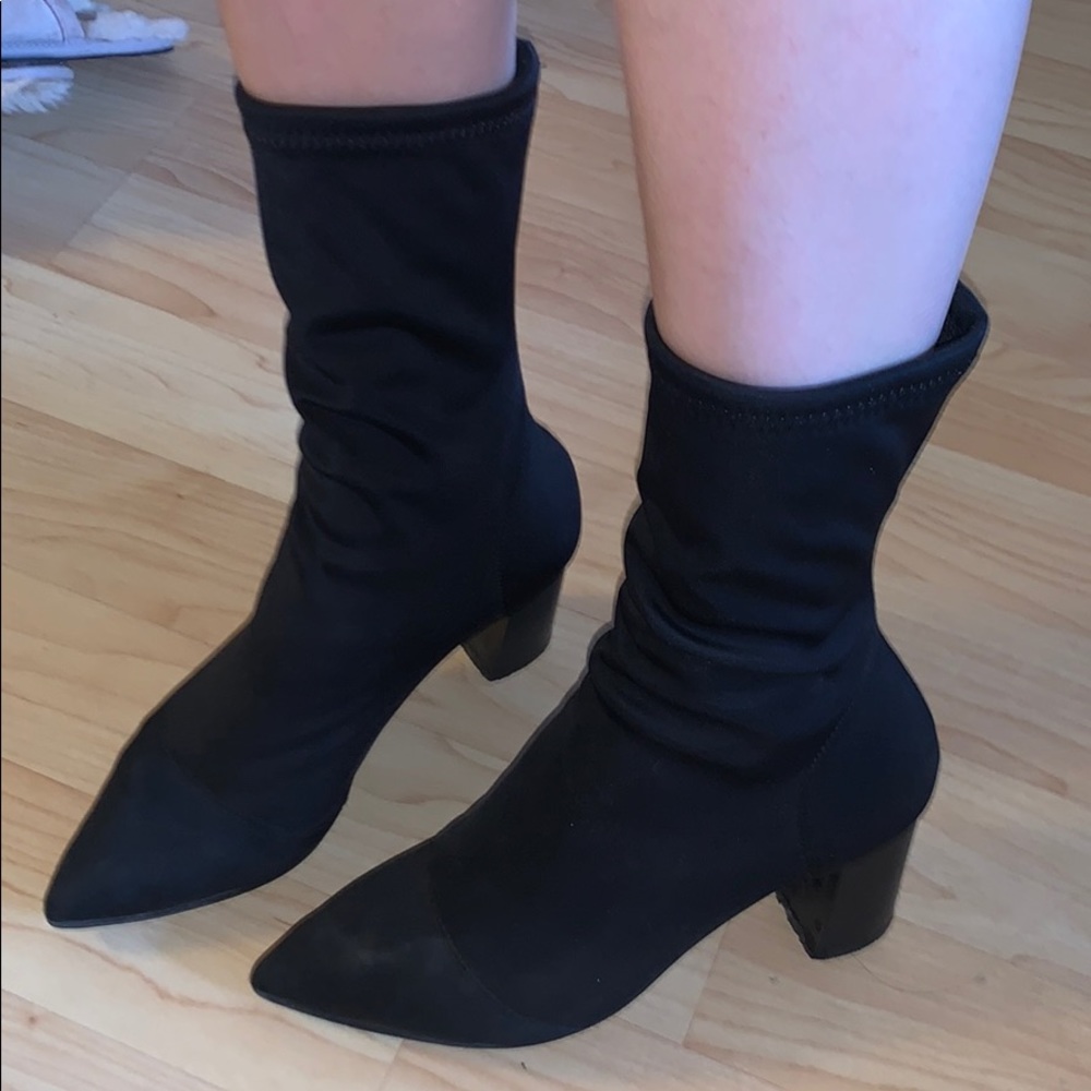 Boots - Picture 2 of 10